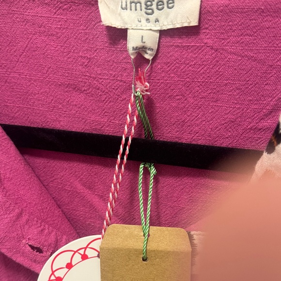 🆕 Umgee Fuchsia Button Down Shirt with Leopard Accents. L. NWT!💥💥 - Picture 2 of 5